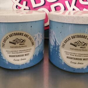 New set of 2 Bath and Body Works Mountain mist candles 3 Wick